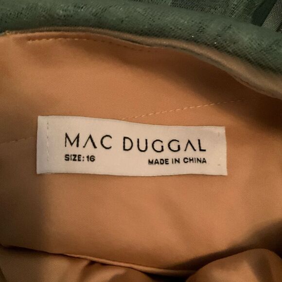 Mac Duggal 79291 Womens BEADED ILLUSION LONG SLEEVE PLUNGE NECK GOWN - Picture 14 of 16